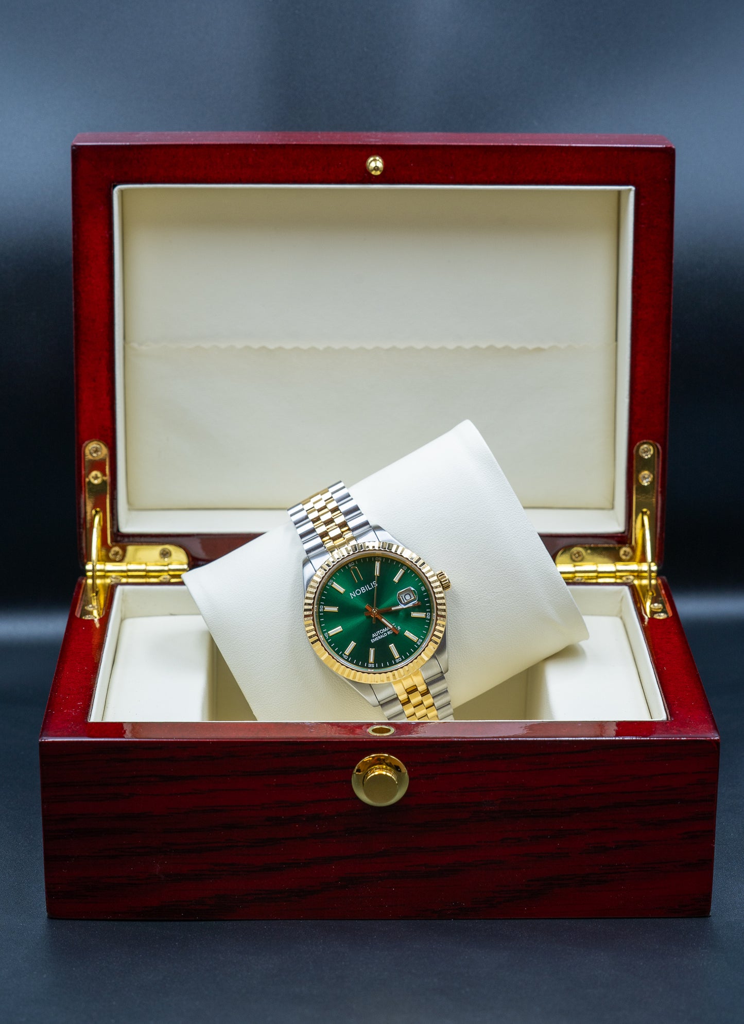 Nobilis - Emerald Royale