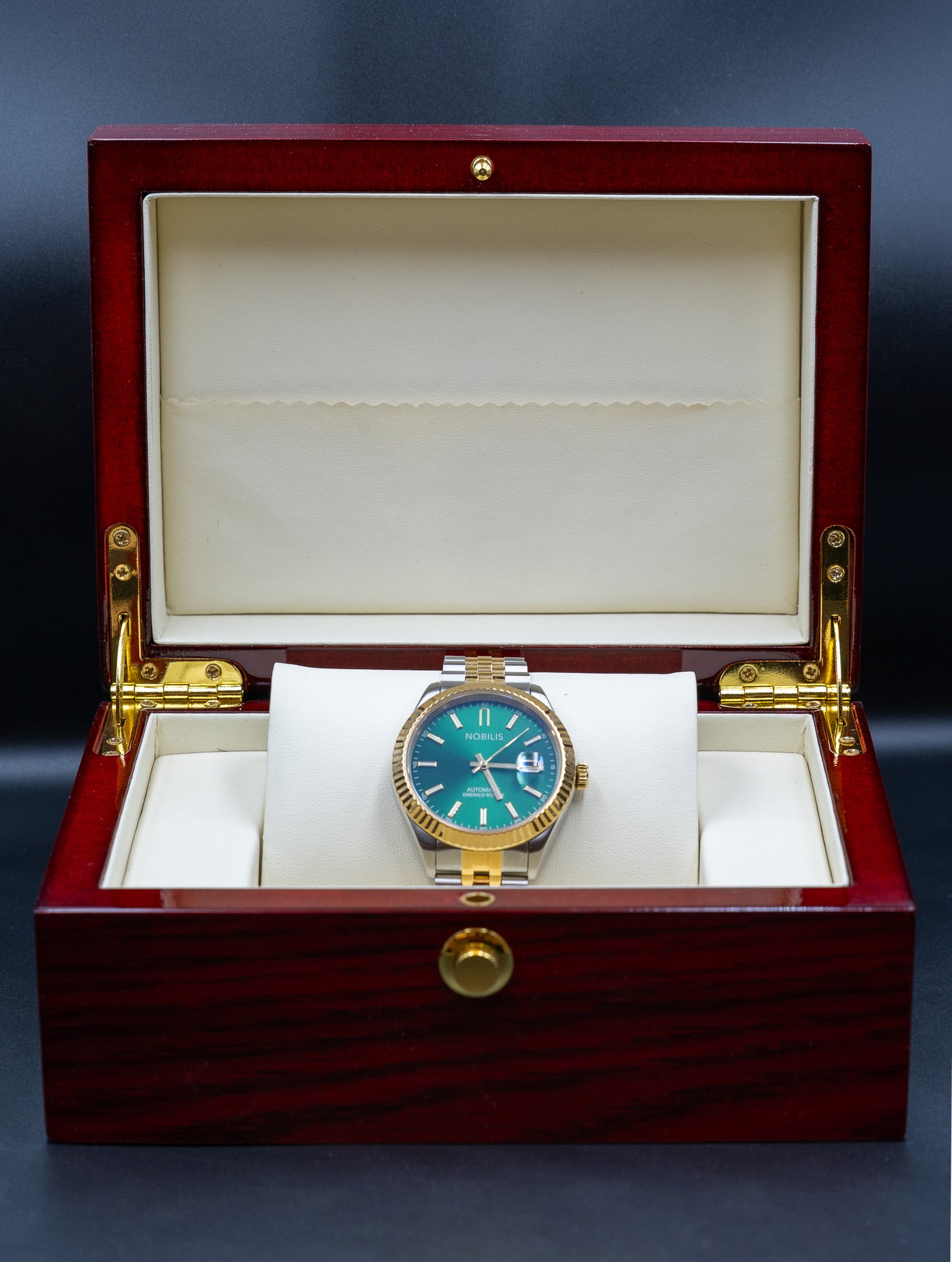 Nobilis - Emerald Royale