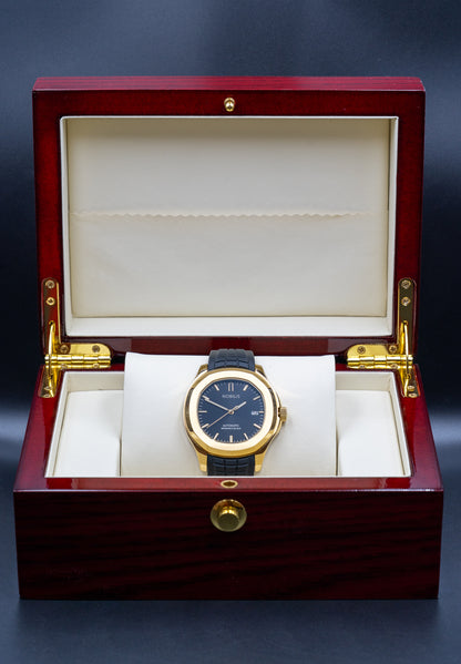 Nobilis- Monarch Black